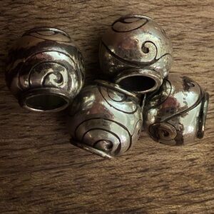 Brighton Silver Swirl Decorative Beads set of 4